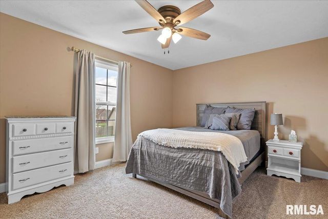 801 Kellan Drive, Chatham, IL 62629