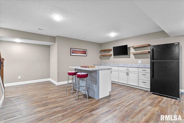 801 Kellan Drive, Chatham, IL 62629