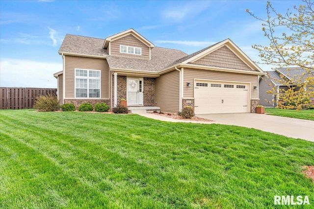 801 Kellan Drive, Chatham, IL 62629
