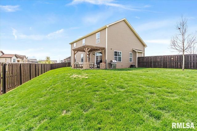 801 Kellan Drive, Chatham, IL 62629