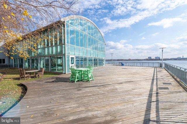 901 N PENN #F1304, Philadelphia, PA 19123