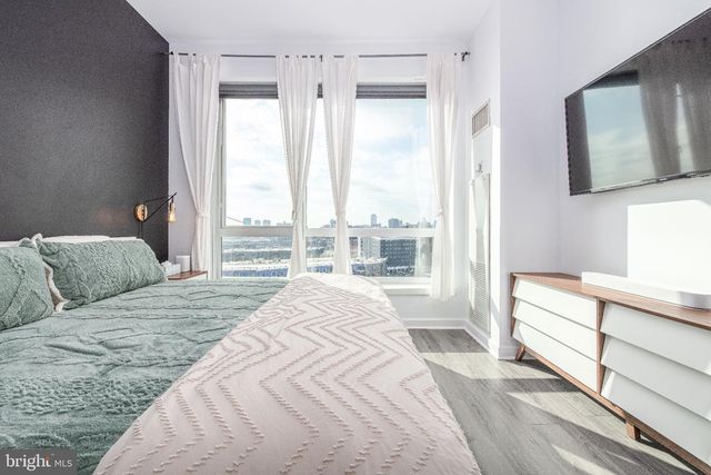 901 N PENN #F1304, Philadelphia, PA 19123