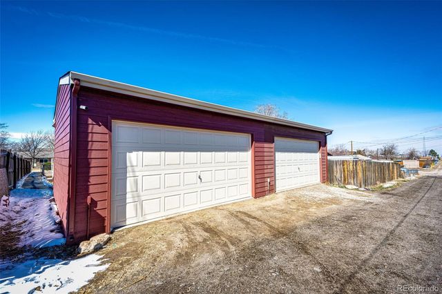 570 4th Street, Bennett, CO 80102