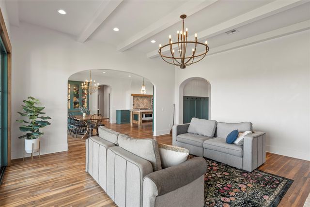 2176 N Speegleville Road, Woodway, TX 76712