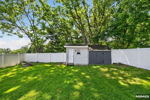 318 Greenwich Street, Greenwich, NJ 08886