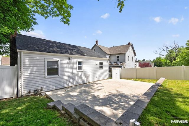 318 Greenwich Street, Greenwich, NJ 08886