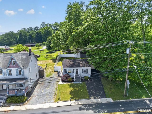 318 Greenwich Street, Greenwich, NJ 08886