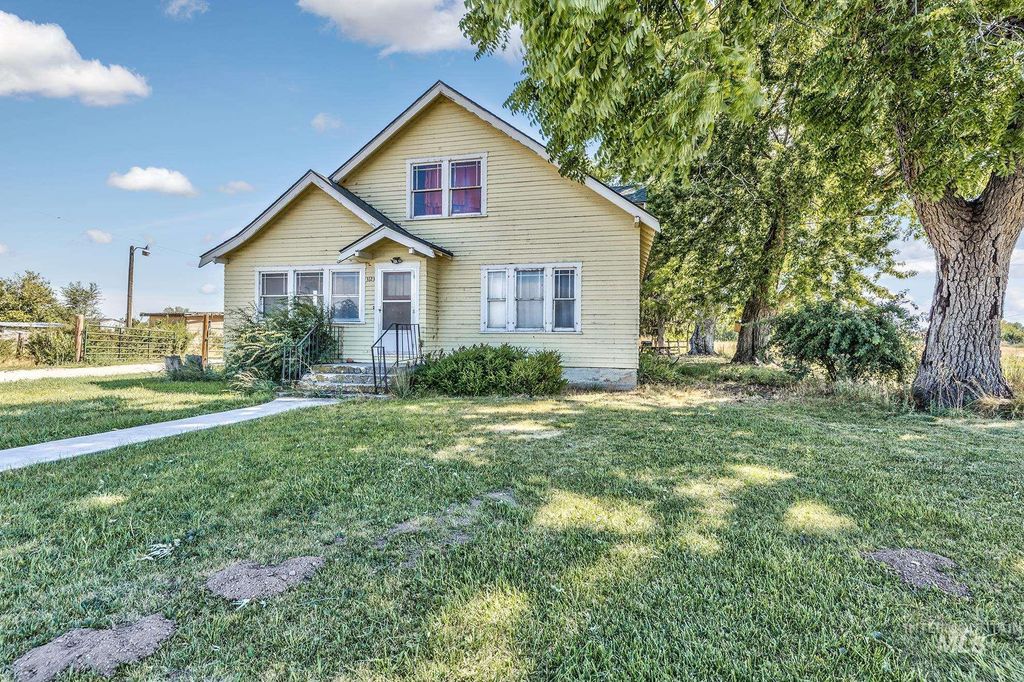 3123 E Victory Rd, Nampa, ID 83687