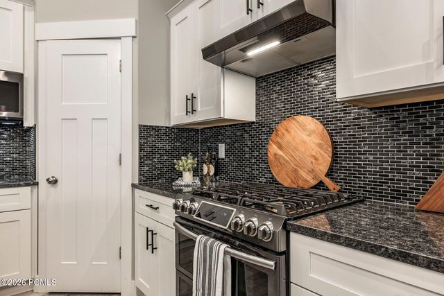 894 Nebo Avenue, North Ogden, UT 84414