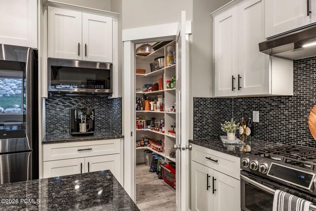 894 Nebo Avenue, North Ogden, UT 84414