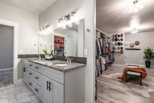 894 Nebo Avenue, North Ogden, UT 84414