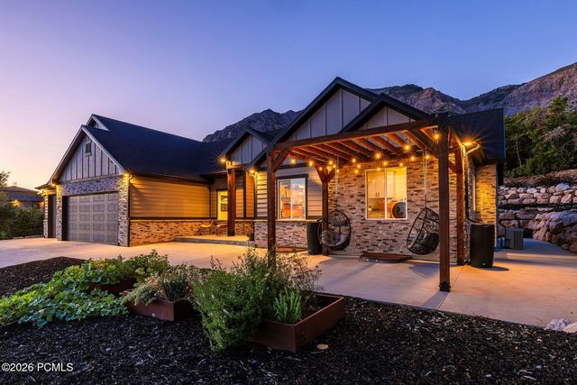 894 Nebo Avenue, North Ogden, UT 84414