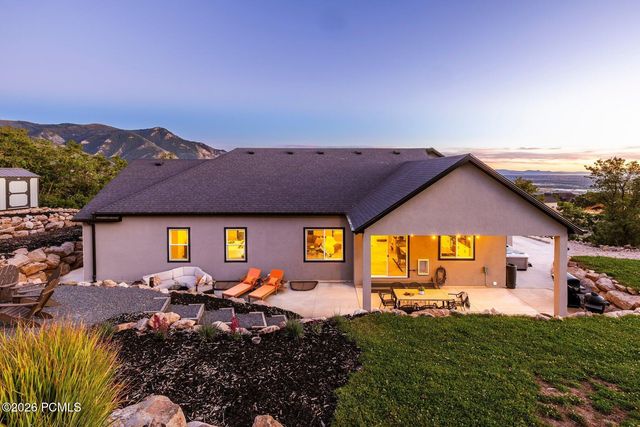 894 Nebo Avenue, North Ogden, UT 84414