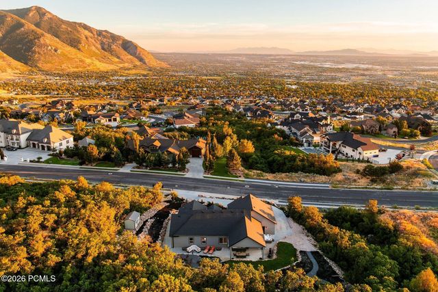 894 Nebo Avenue, North Ogden, UT 84414