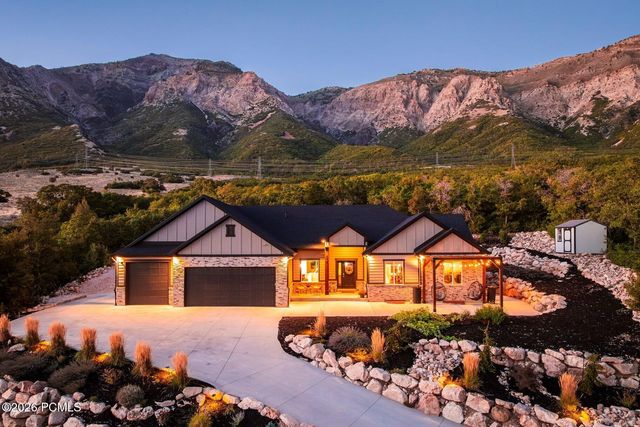 894 Nebo Avenue, North Ogden, UT 84414