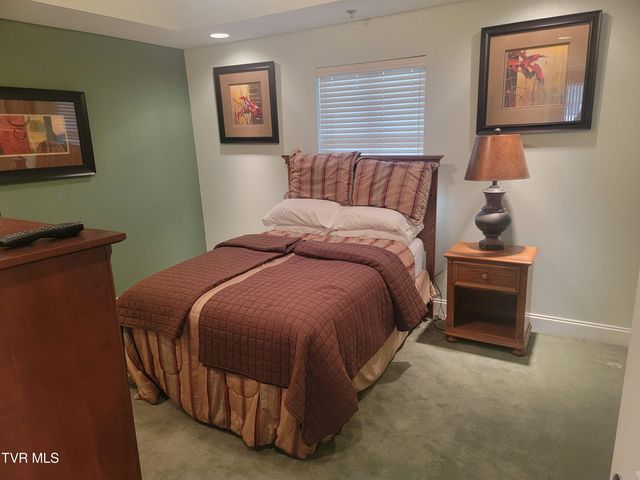 210 Raceday Center Drive 1505, Bristol, TN 37620