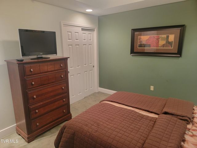 210 Raceday Center Drive 1505, Bristol, TN 37620