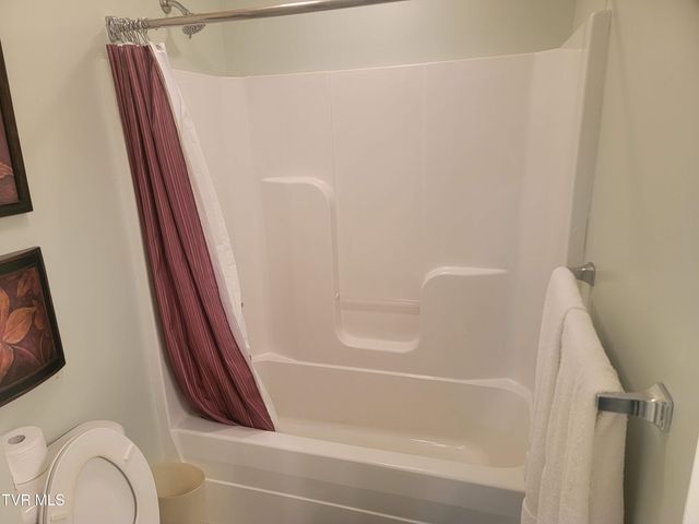 210 Raceday Center Drive 1505, Bristol, TN 37620