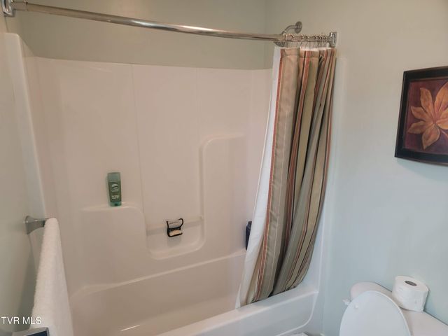 210 Raceday Center Drive 1505, Bristol, TN 37620