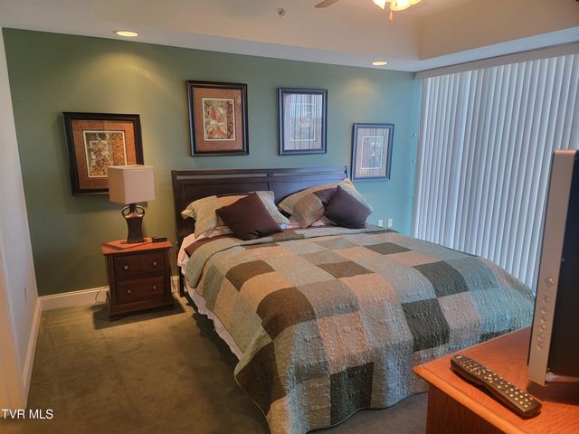 210 Raceday Center Drive 1505, Bristol, TN 37620