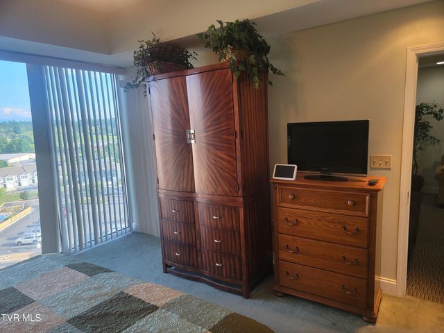 210 Raceday Center Drive 1505, Bristol, TN 37620