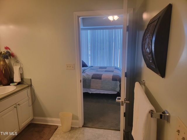 210 Raceday Center Drive 1505, Bristol, TN 37620