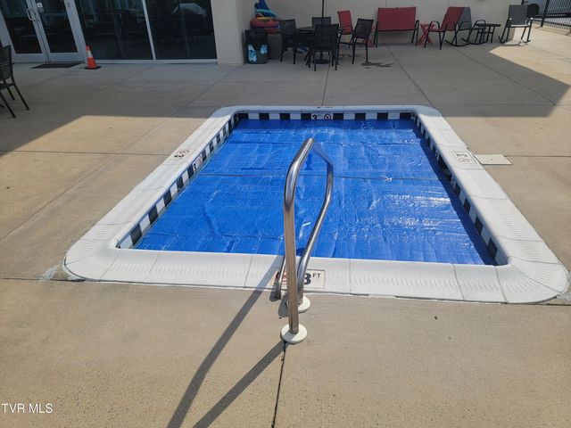 210 Raceday Center Drive 1505, Bristol, TN 37620