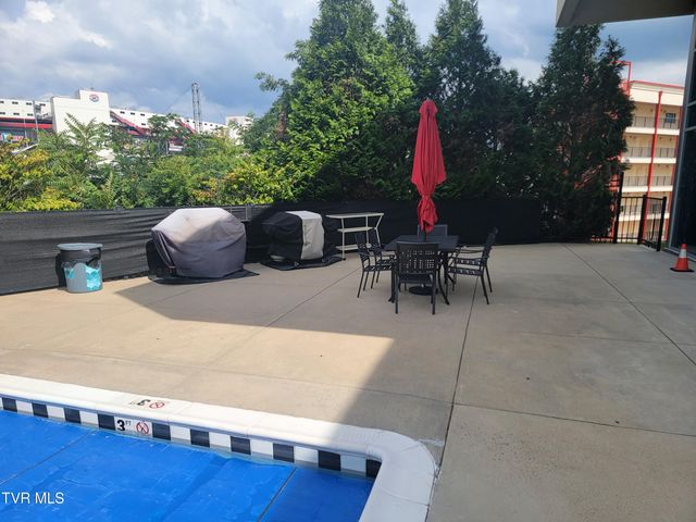 210 Raceday Center Drive 1505, Bristol, TN 37620