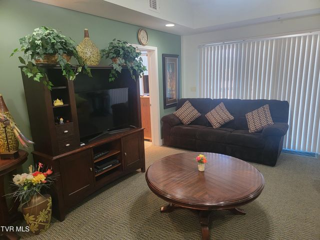 210 Raceday Center Drive 1505, Bristol, TN 37620