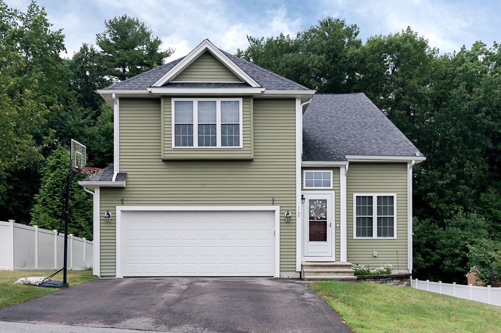 12 Snowberry Lane, Holden, MA 01520