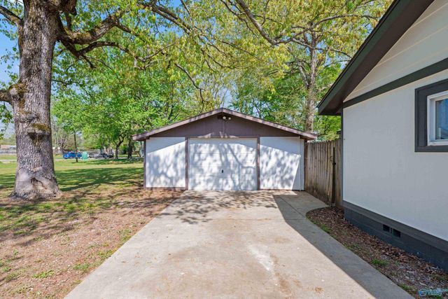 408 Manley Road, Hazel Green, AL 35750