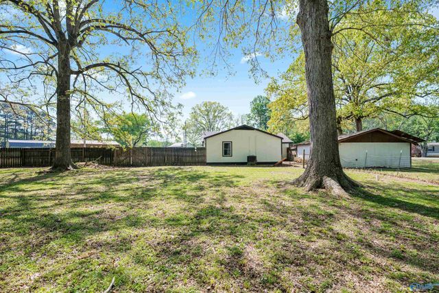 408 Manley Road, Hazel Green, AL 35750