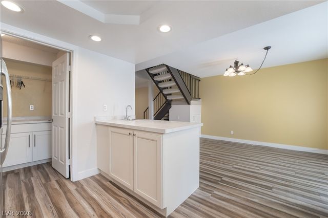 3949 South Torrey Pines Drive, Las Vegas, NV 89103