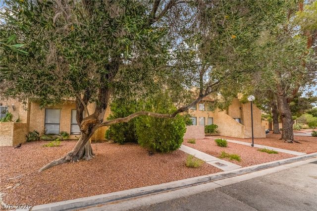 3949 South Torrey Pines Drive, Las Vegas, NV 89103
