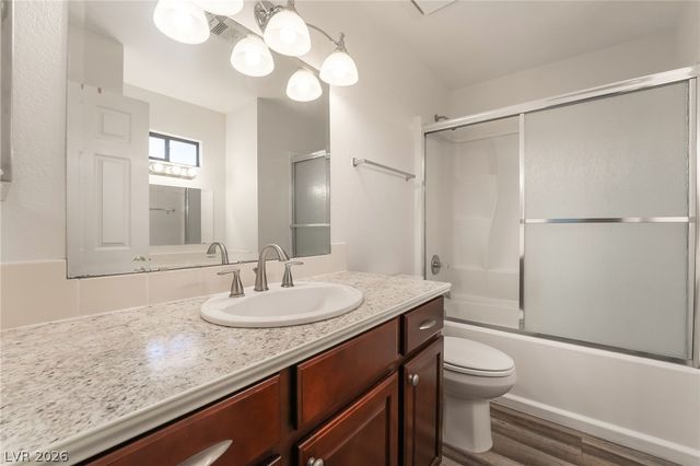 3949 South Torrey Pines Drive, Las Vegas, NV 89103