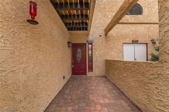 3949 South Torrey Pines Drive, Las Vegas, NV 89103
