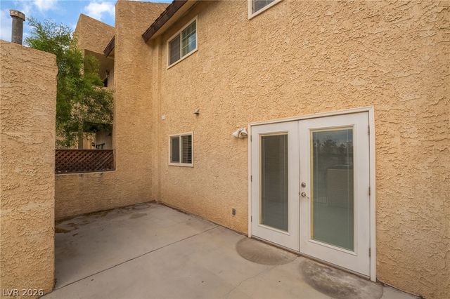 3949 South Torrey Pines Drive, Las Vegas, NV 89103