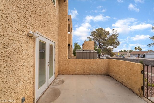 3949 South Torrey Pines Drive, Las Vegas, NV 89103