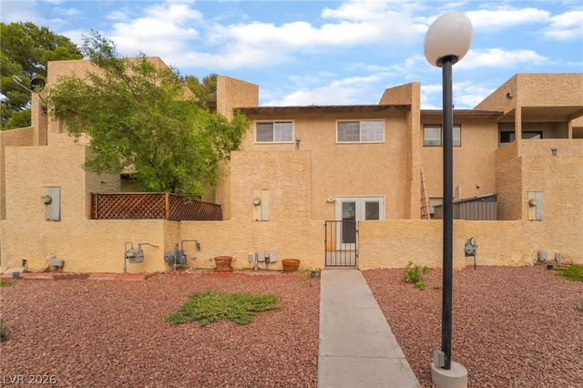 3949 South Torrey Pines Drive, Las Vegas, NV 89103