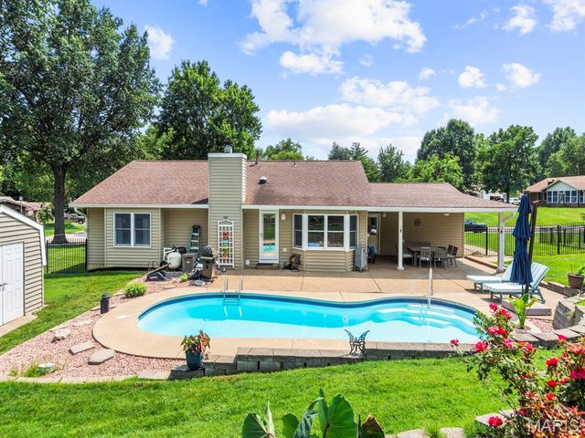 2316 Maple Tree Street, St Peters, MO 63376