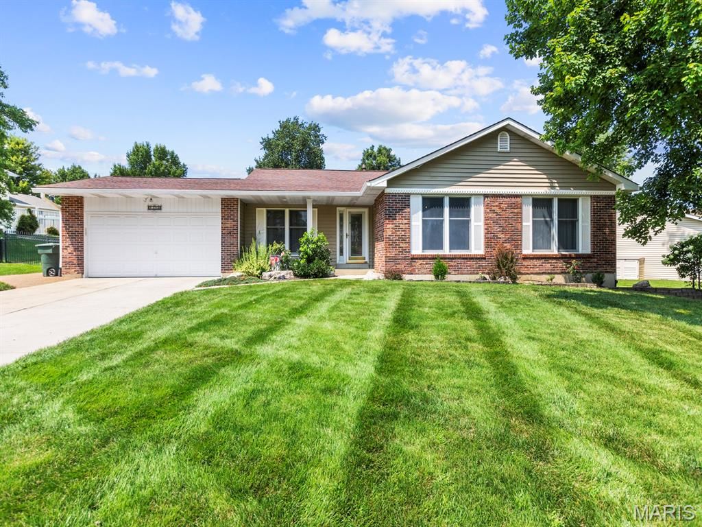 2316 Maple Tree Street, St Peters, MO 63376