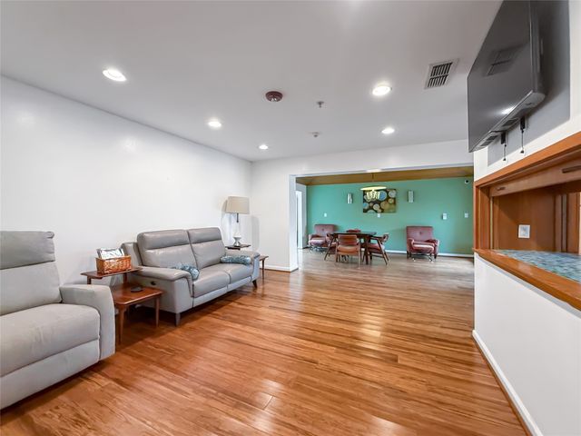 921 9th Street, Grand Prairie, TX 75050