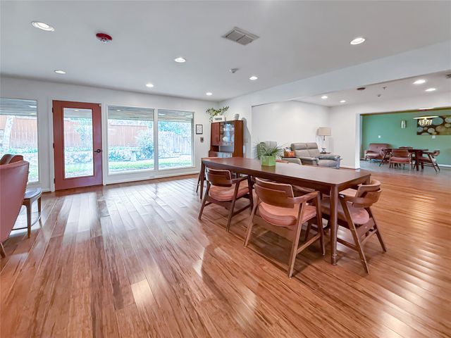 921 9th Street, Grand Prairie, TX 75050