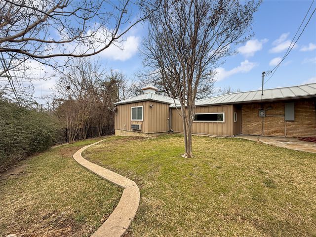 921 9th Street, Grand Prairie, TX 75050