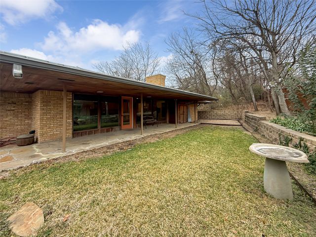 921 9th Street, Grand Prairie, TX 75050