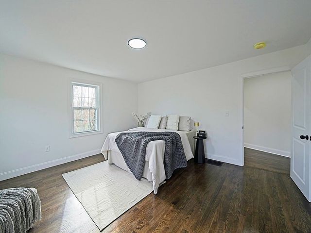 59 Turnpike Street, Canton, MA 02021