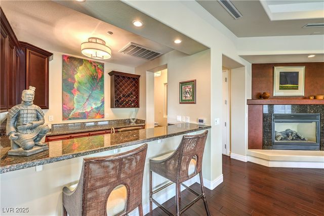 9205 Tesoras Drive 401, Las Vegas, NV 89144