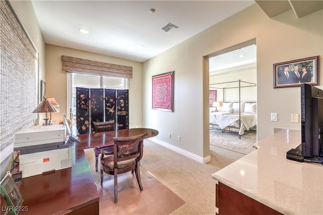 9205 Tesoras Drive 401, Las Vegas, NV 89144