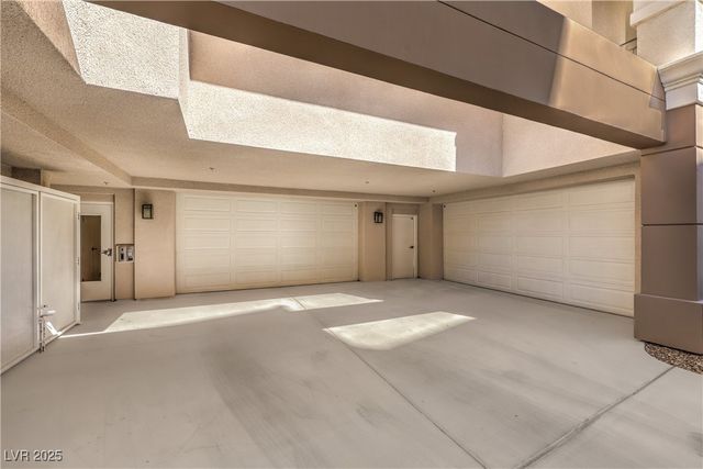 9205 Tesoras Drive 401, Las Vegas, NV 89144