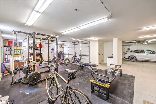 9205 Tesoras Drive 401, Las Vegas, NV 89144